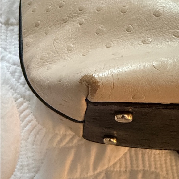 Kate Spade Black and Cream Shoulder Bag - Picture 7 of 8